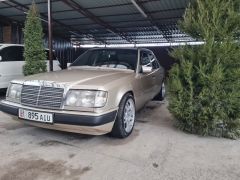 Фото авто Mercedes-Benz W124