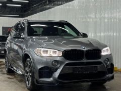 Photo of the vehicle BMW X5