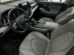 Photo of the vehicle Toyota Highlander