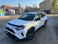 Сүрөт унаа Toyota RAV4