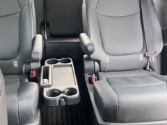 Photo of the vehicle Toyota Sienna