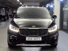 Photo of the vehicle Kia Carnival