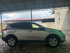 Сүрөт унаа Toyota RAV4