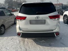 Сүрөт унаа Toyota Highlander