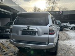 Photo of the vehicle Toyota 4Runner