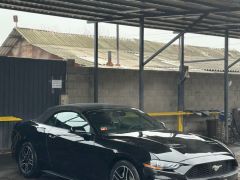 Photo of the vehicle Ford Mustang