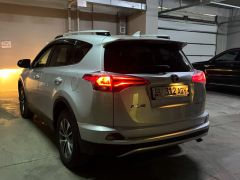 Сүрөт унаа Toyota RAV4