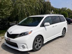 Сүрөт унаа Toyota Sienna