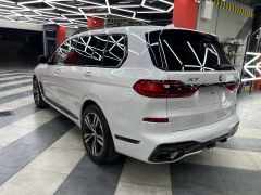 Фото авто BMW X7