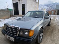 Сүрөт унаа Mercedes-Benz W124