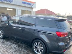 Photo of the vehicle Kia Carnival