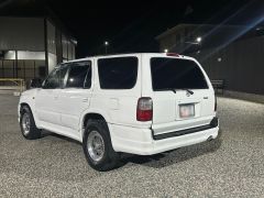 Photo of the vehicle Toyota Hilux Surf