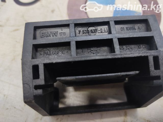 Spare Parts and Consumables - Кронштейн радиатора, E70LCI, 17117533537