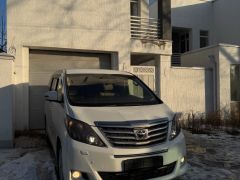 Сүрөт унаа Toyota Alphard