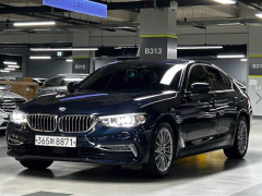 Photo of the vehicle BMW 5 Series