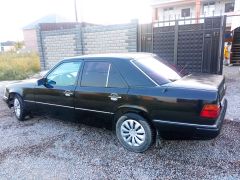 Photo of the vehicle Mercedes-Benz W124