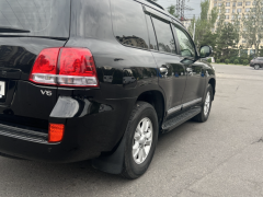 Сүрөт унаа Toyota Land Cruiser