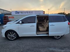 Сүрөт унаа Kia Carnival