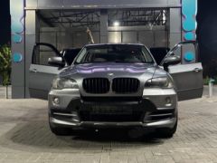 Photo of the vehicle BMW X5