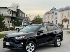 Сүрөт унаа Toyota RAV4