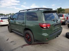 Сүрөт унаа Toyota Sequoia