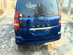 Фото авто Toyota Noah