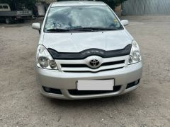 Фото авто Toyota Corolla Verso