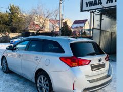 Сүрөт унаа Toyota Auris