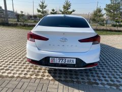 Сүрөт унаа Hyundai Elantra