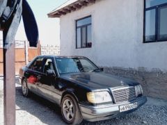 Сүрөт унаа Mercedes-Benz W124