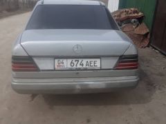 Сүрөт унаа Mercedes-Benz W124