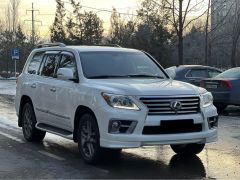 Photo of the vehicle Lexus LX