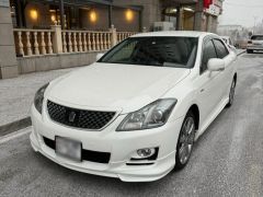 Фото авто Toyota Crown