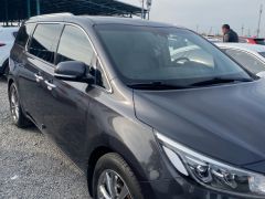 Сүрөт унаа Kia Carnival