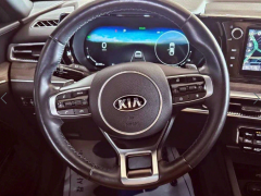 Photo of the vehicle Kia K5