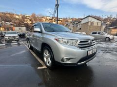 Сүрөт унаа Toyota Highlander