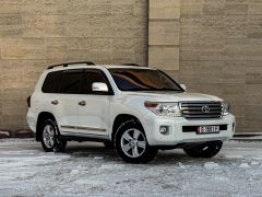 Photo of the vehicle Toyota Land Cruiser