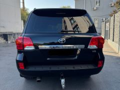 Сүрөт унаа Toyota Land Cruiser