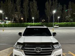 Photo of the vehicle Toyota Land Cruiser