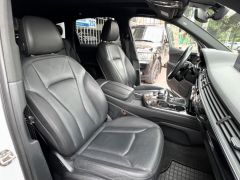 Photo of the vehicle Audi Q7