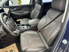 Photo of the vehicle Hyundai Santa Fe