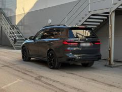 Фото авто BMW X7