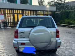 Сүрөт унаа Toyota RAV4