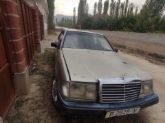 Фото авто Mercedes-Benz W124