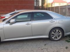 Сүрөт унаа Toyota Crown