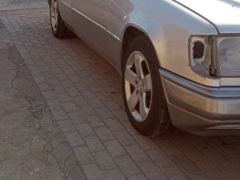 Photo of the vehicle Mercedes-Benz W124