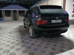 Photo of the vehicle BMW X5