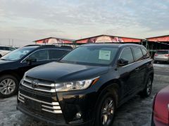 Photo of the vehicle Toyota Highlander