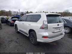 Photo of the vehicle Lexus GX