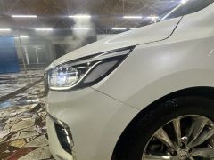 Фото авто Kia Carnival